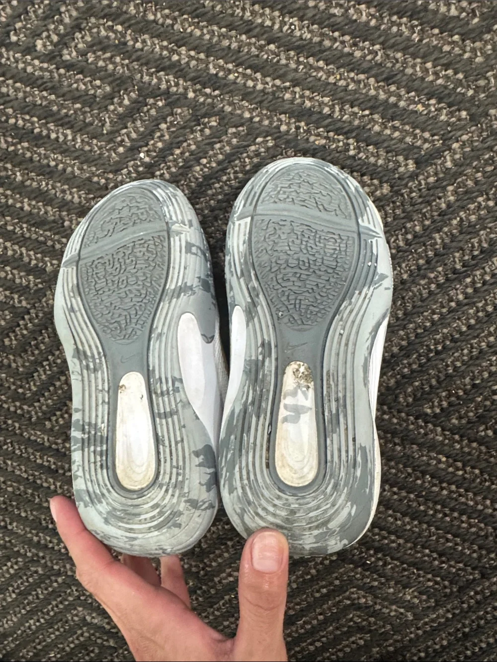 Nike easy playtime flexible